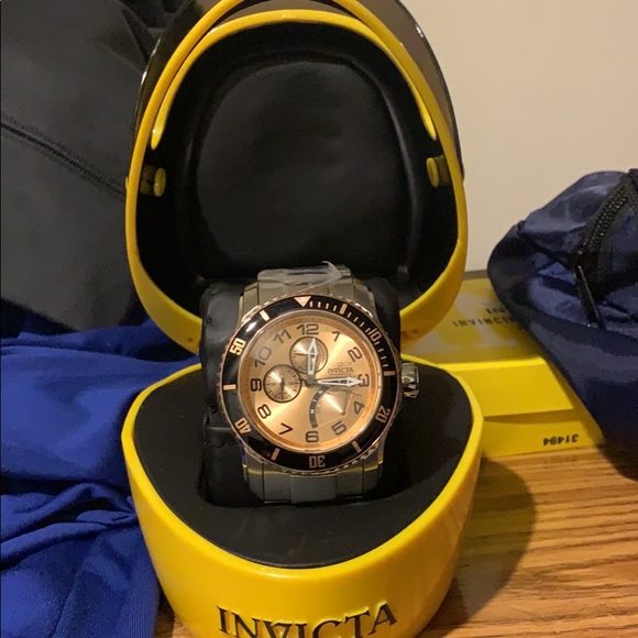 Watch - Picture 1 of 1